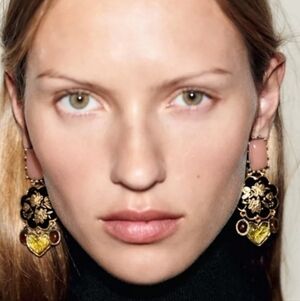 NEW! ZARA Elegant-Retro Pink Blush And Black Floral Dangle Drop Post Earrings